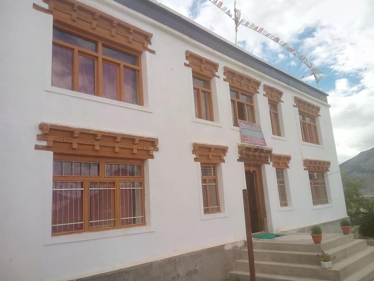 Hotel Rigyal Padam Екстериор снимка