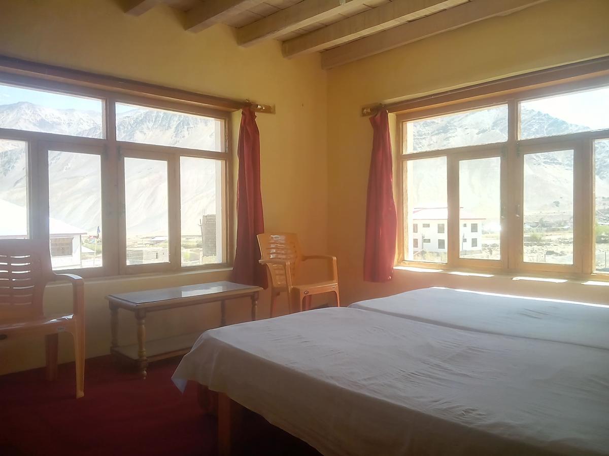Hotel Rigyal Padam Екстериор снимка